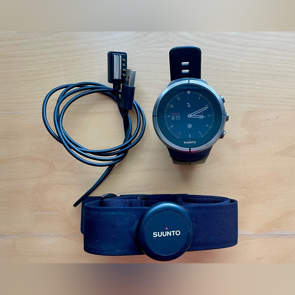 Suunto Spartan Ultra Stealth Titanium smart watch with HR monitor - SS022656000